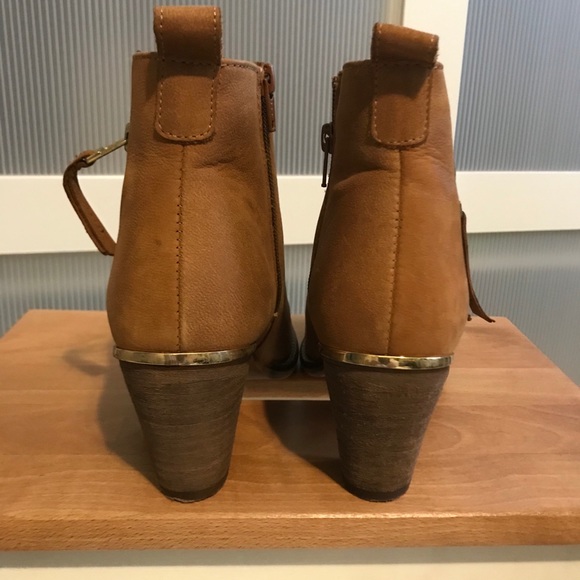 Steve Madden Ankle Boots EUC - Picture 4 of 7